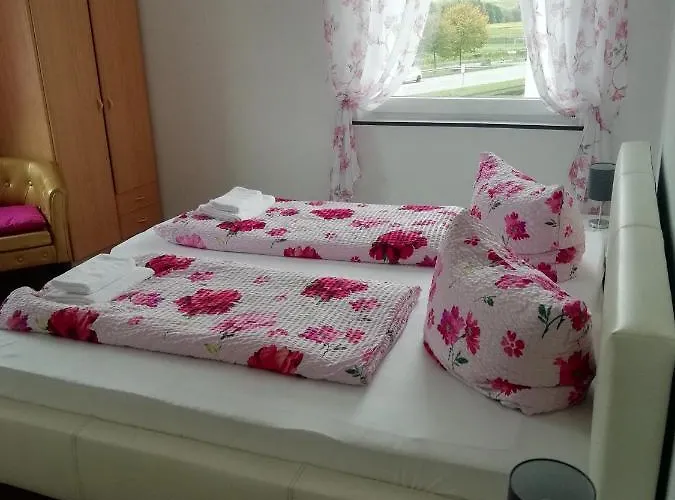 Breidbach 게스트하우스 3*