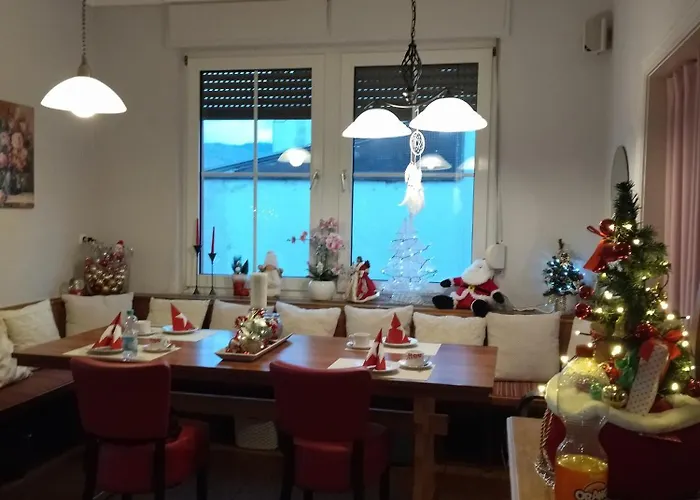 게스트하우스 Breidbach 3*